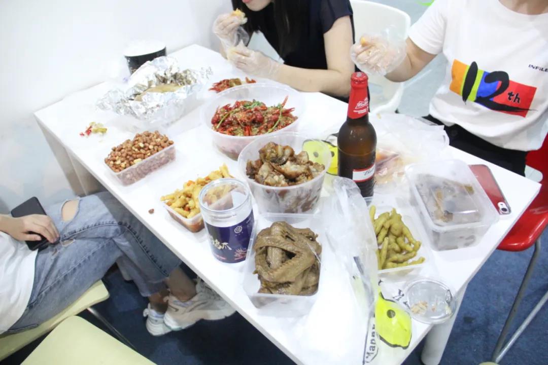 视爵光旭12周年庆夜宵美食